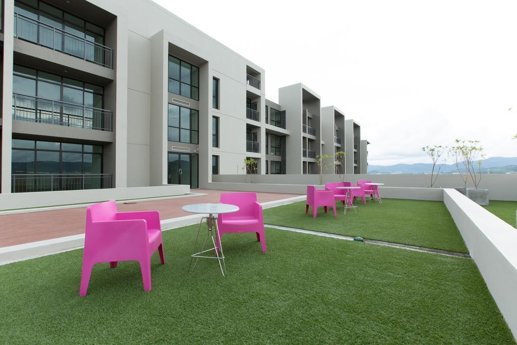 Sugar Palm Residence Phuket Buitenkant foto